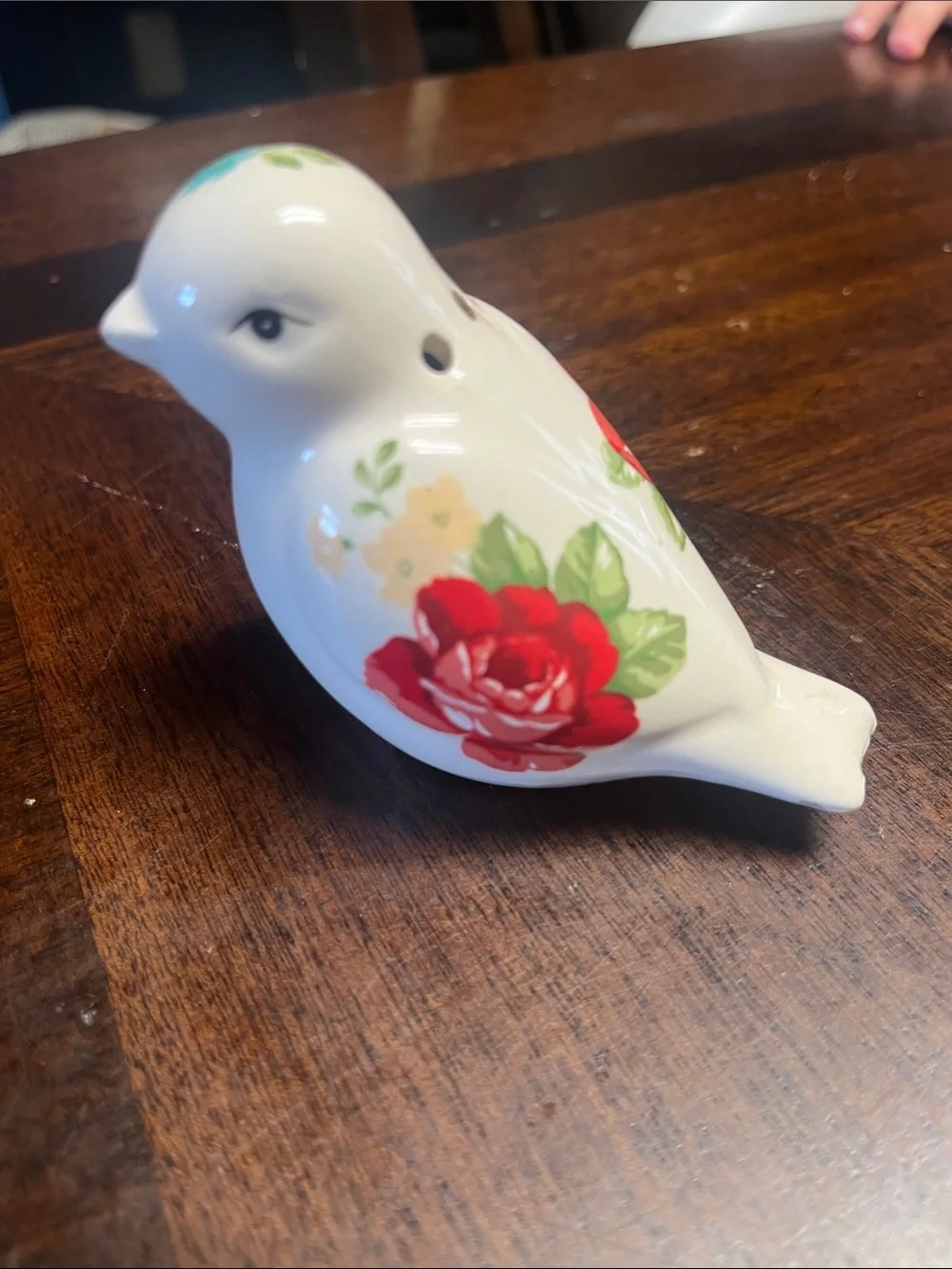 Pioneer woman  White Ceramic Floral Bird Figurines Salt & Pepper Shaker Set of 2